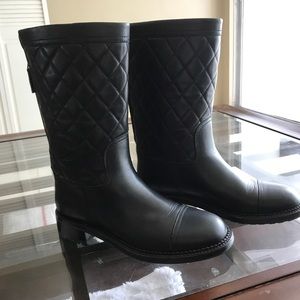 Chanel boot..